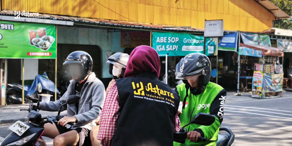 Asterra Peduli Bagikan 100 MBG untuk Pengemudi Ojol di Lempuyangan